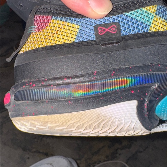 Multicolor Jordan sneakers - Picture 5 of 6